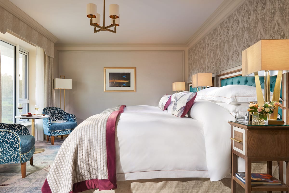 Superior Twin Room | 1 bedroom, premium bedding, minibar, in-room safe