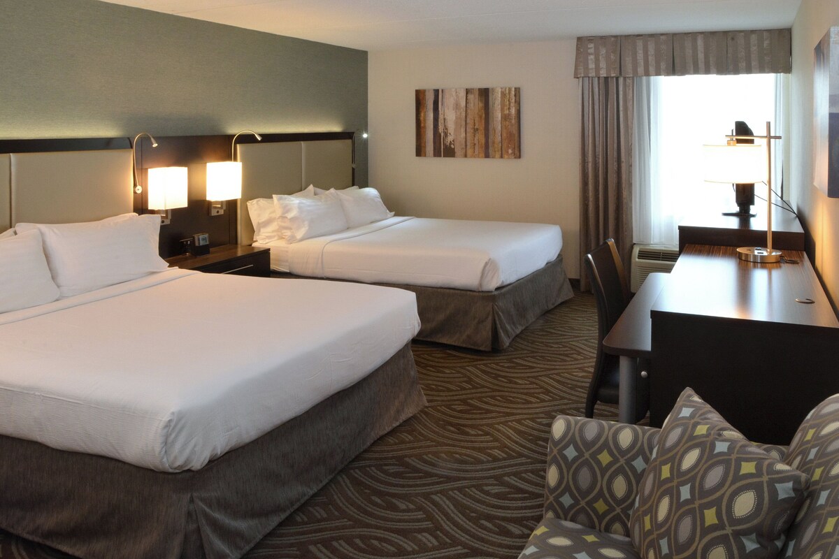 In-room safe, desk, blackout drapes, iron/ironing board