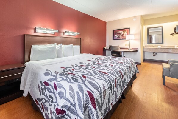 Superior Room, 1 King Bed (Smoke Free) | In-room safe, desk, blackout drapes, free cribs/infant beds