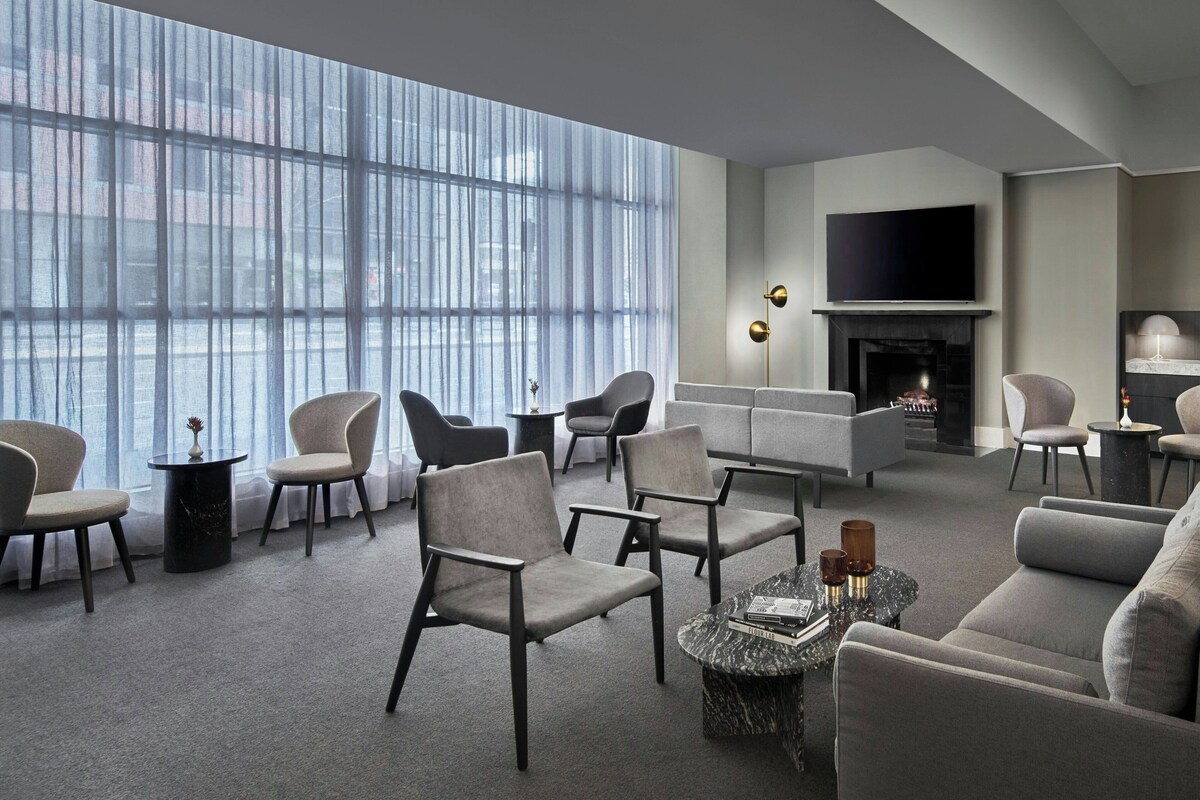 Melbourne Marriott Hotel