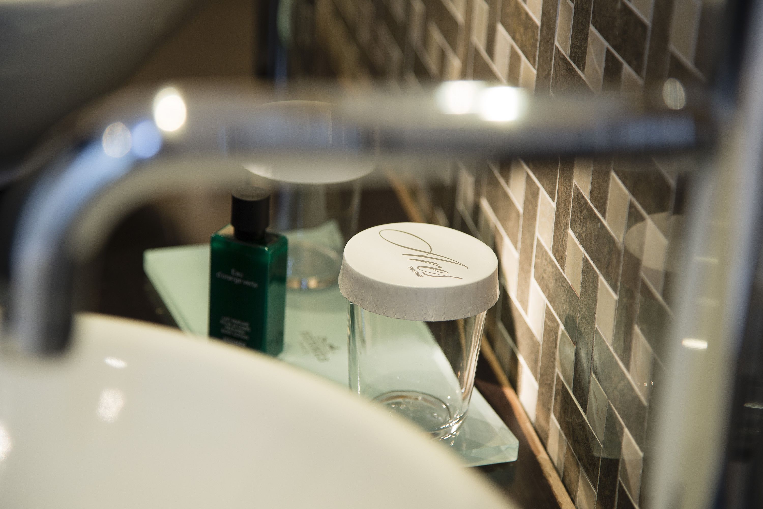 executive room | bathroom sink