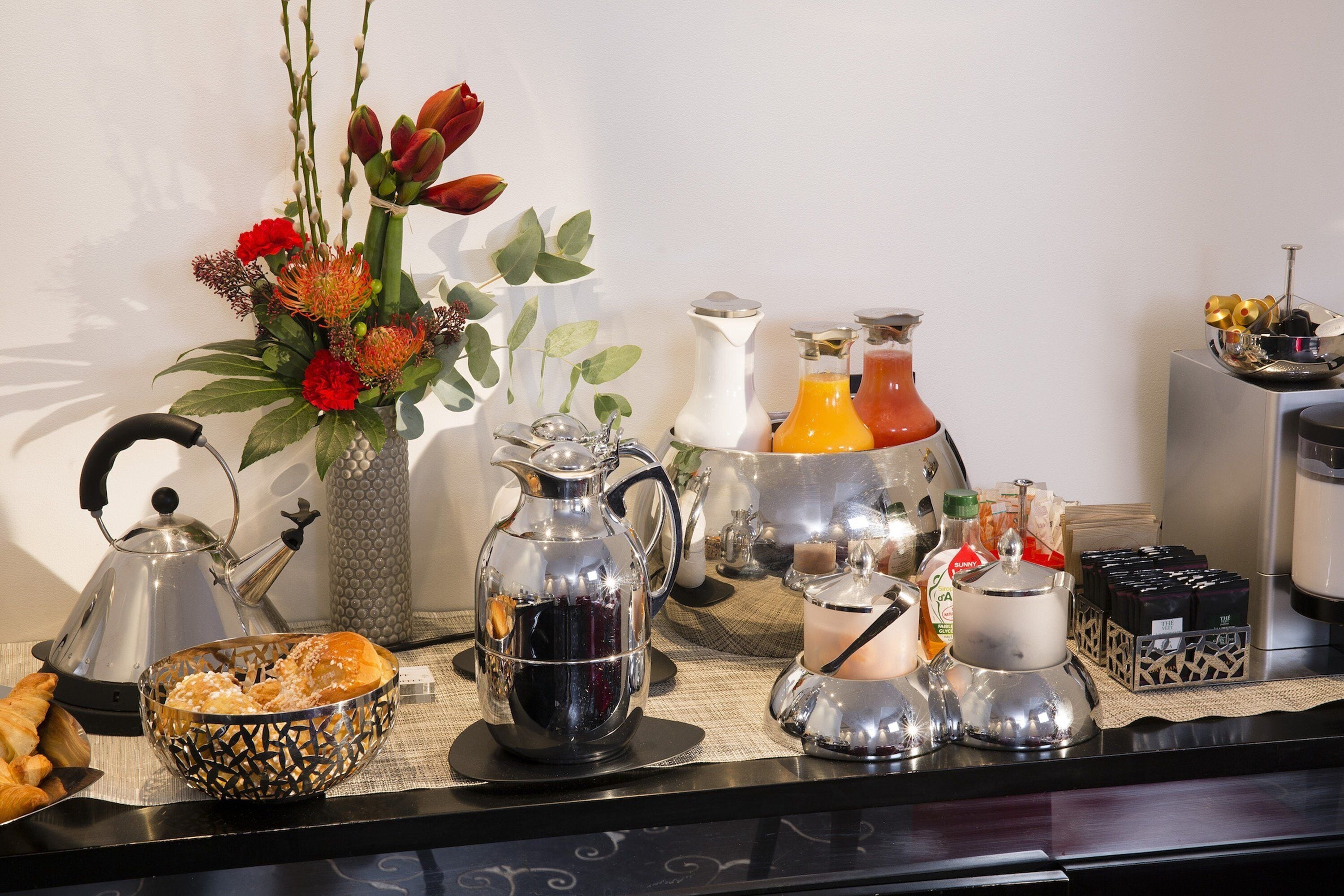 daily buffet breakfast (eur 22 per person)