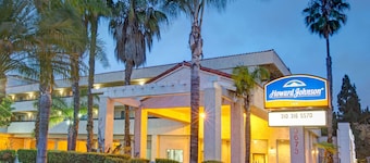 Howard Johnson by Wyndham Torrance