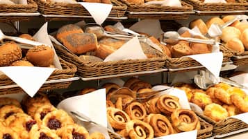 Desayuno buffet diario (DKK 229 por persona)