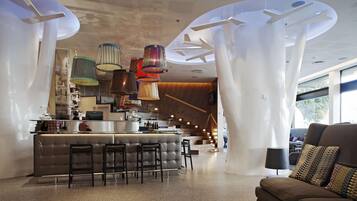 Bar (en la propiedad)