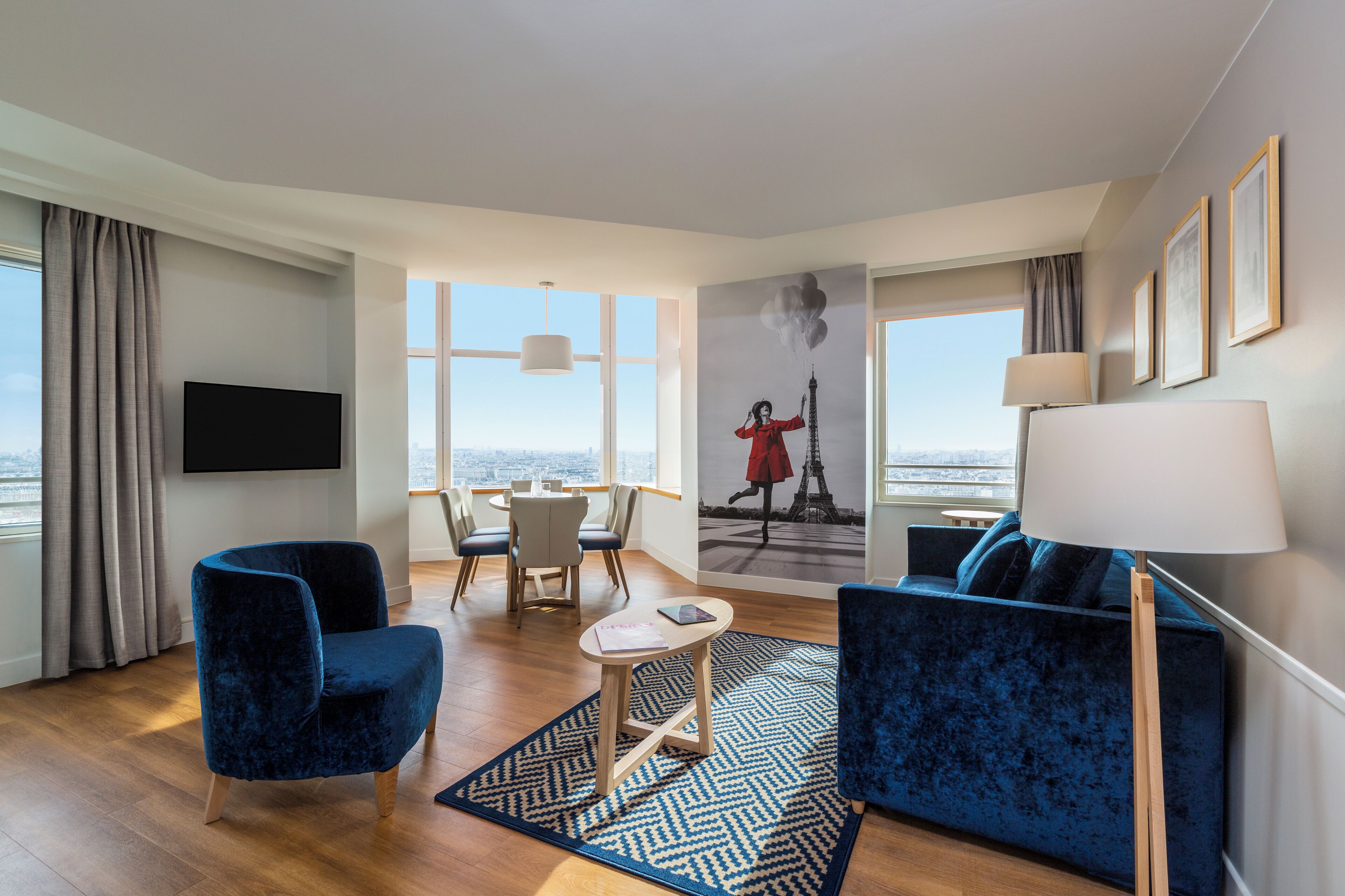 Literie de qualité supérieure, coffres-forts dans les chambres, bureau