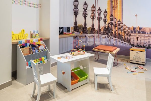 Children’s play area – indoor