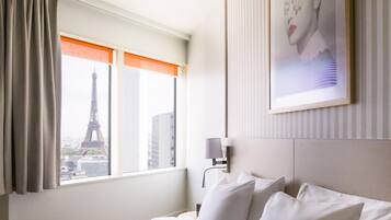 ์ํํธ, ์นจ์ค 1๊ฐ, ํ์ (Eiffel Tower View) | ๊ณ ๊ธ ์นจ๊ตฌ, ๊ฐ์ค ๋ด ๊ธ๊ณ , ์ฑ
์, ๋ฐฉ์ ์ค๋น