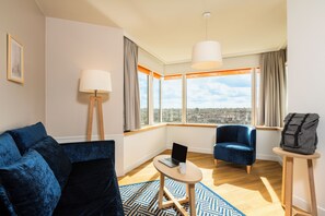 Literie de qualité supérieure, coffres-forts dans les chambres, bureau