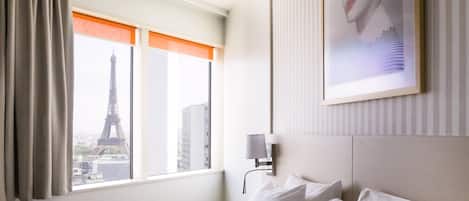 Căn hộ, 1 phòng ngủ, cao tầng (Eiffel Tower View) | Bộ đồ giường cao cấp, két bảo mật tại phòng, bàn, phòng cách âm