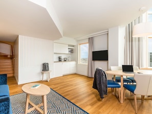Literie de qualité supérieure, coffres-forts dans les chambres, bureau
