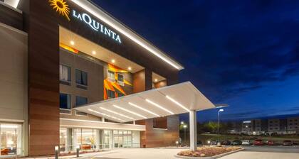 La Quinta Inn & Suites by Wyndham Middletown-Goshen