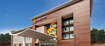 La Quinta Inn & Suites by Wyndham Middletown-Goshen