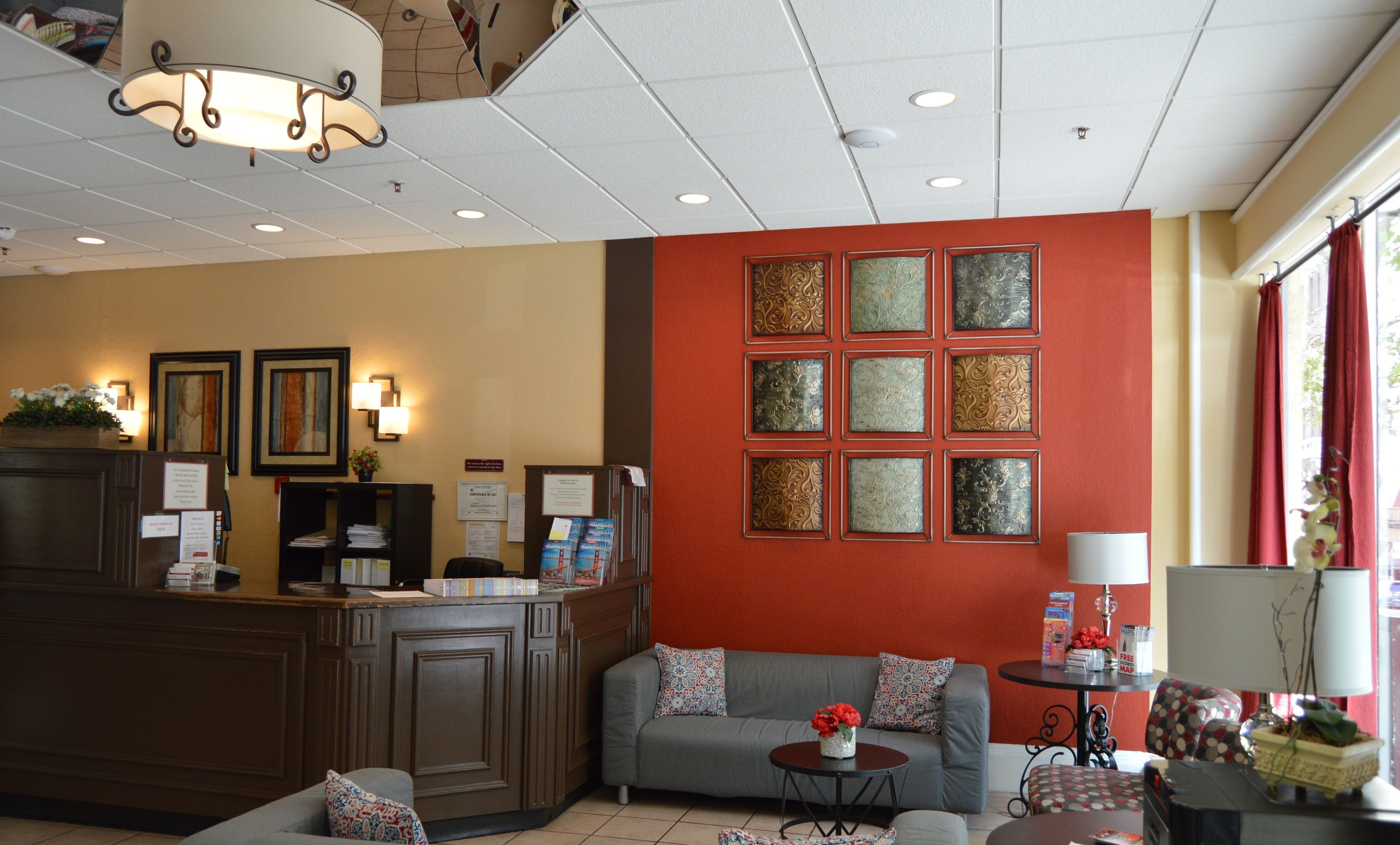 Photo - SF Plaza Hotel