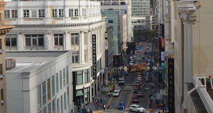 SF Plaza Hotel
