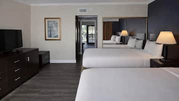 Allergitestet sengetøy, minibar, safe på rommet og skrivebord