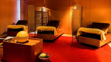 Salas de tratamiento para parejas, sauna y baño de vapor