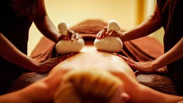 Couples treatment rooms, sauna, steam room, body treatments
