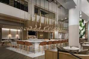 Lobby lounge - The Westin Long Beach (Long Beach)