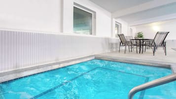 Piscine couverte