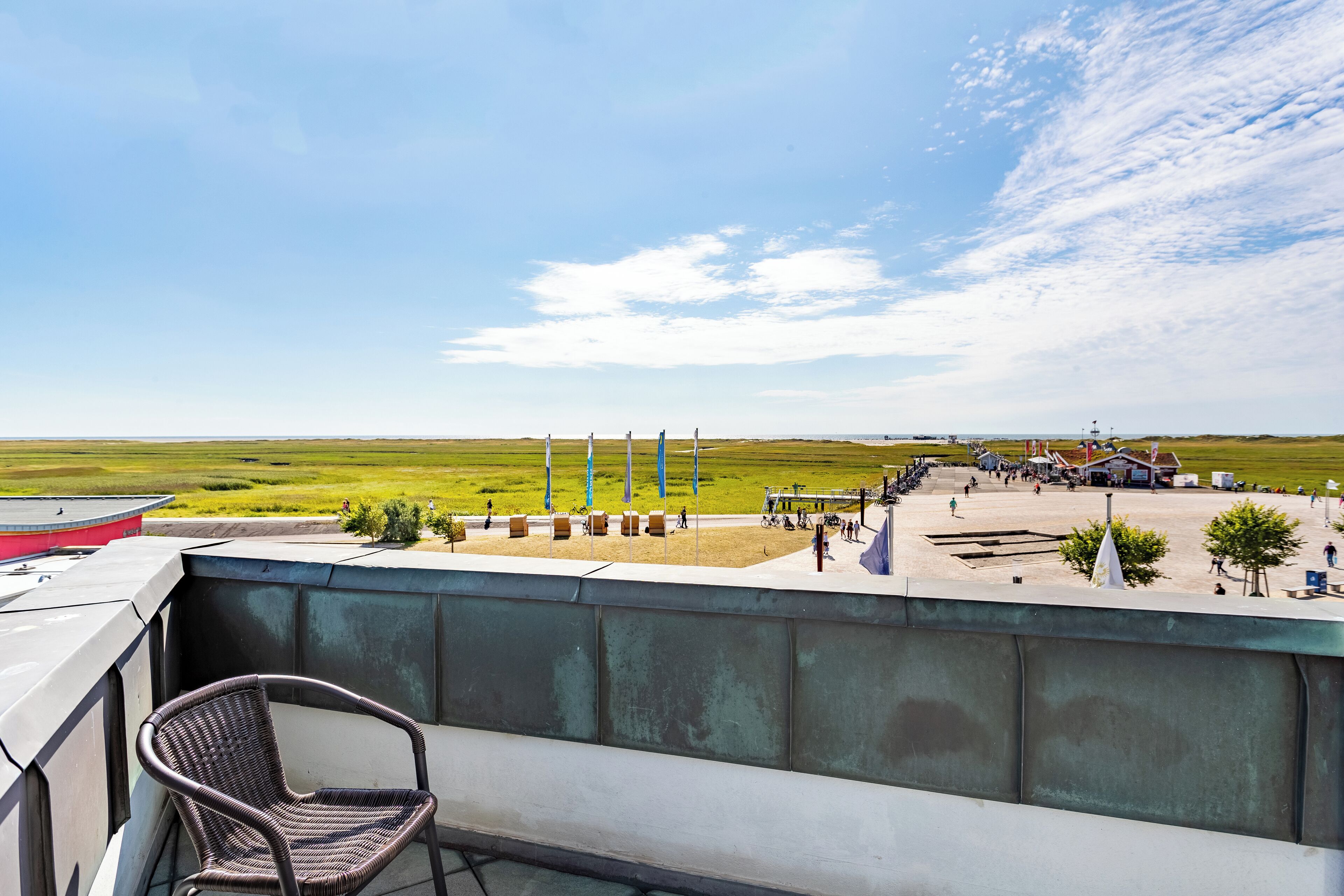 Quarto casal conforto | Roupas de cama premium, frigobar, cofres nos quartos, escrivaninha