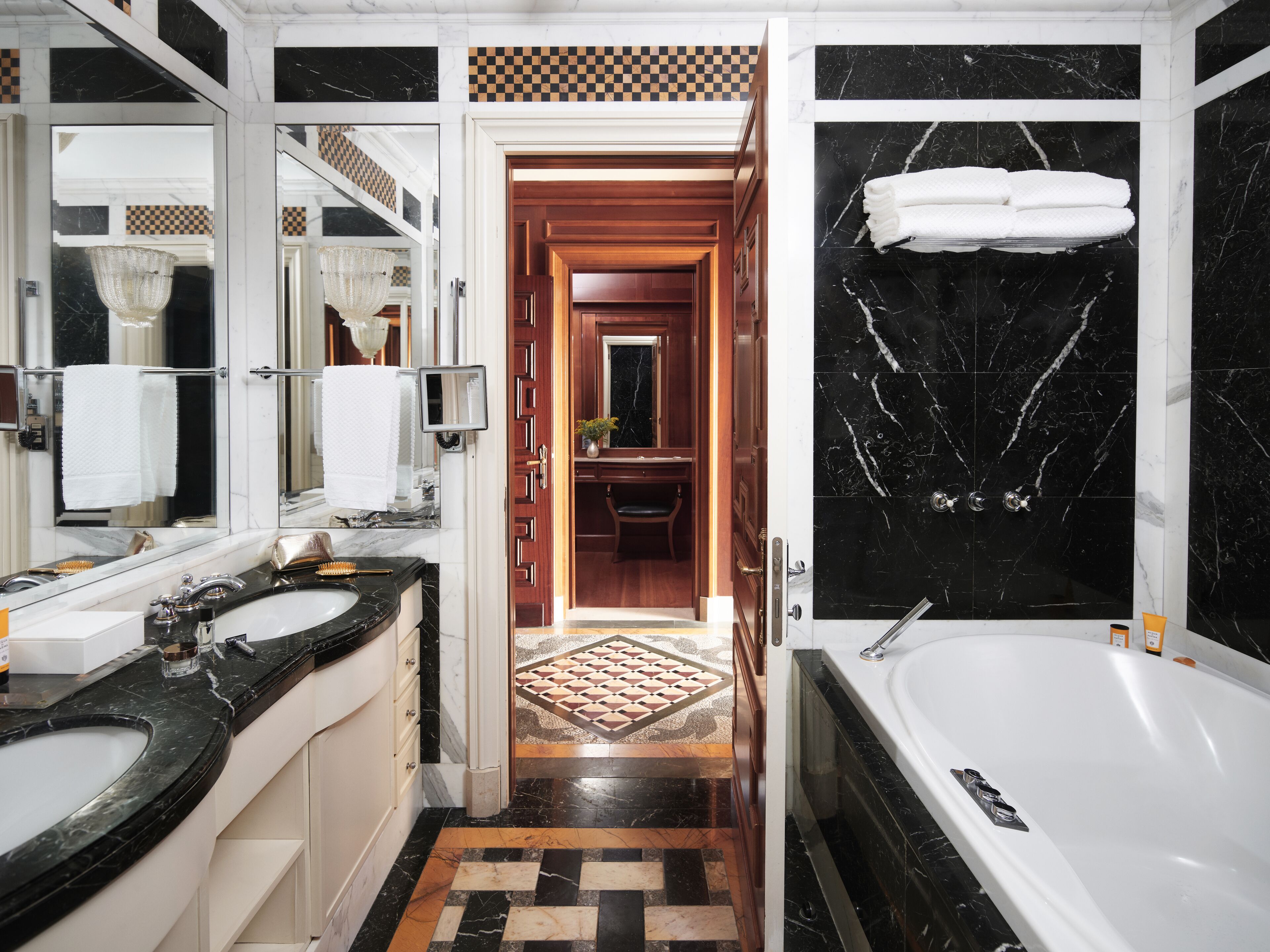 presidential suite, 1 king bed | bathroom | free toiletries, hair dryer, bathrobes, slippers