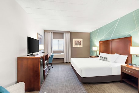 Ropa de cama hipoalergénica y cortinas blackout . Comfort Inn Pocono Lakes Region