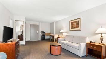 Suite, 1 kingsize bed met slaapbank, niet-roken | Hypoallergeen beddengoed, verduisterende gordijnen