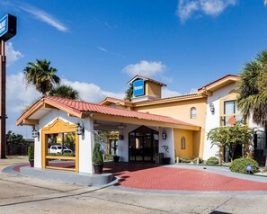 Exterior - Rodeway Inn & Suites New Orleans (New Orleans)