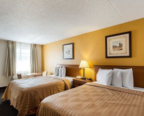 Desk, iron/ironing board, free WiFi - Rodeway Inn & Suites New Orleans (New Orleans)