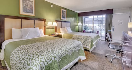 Days Inn by Wyndham Ogden