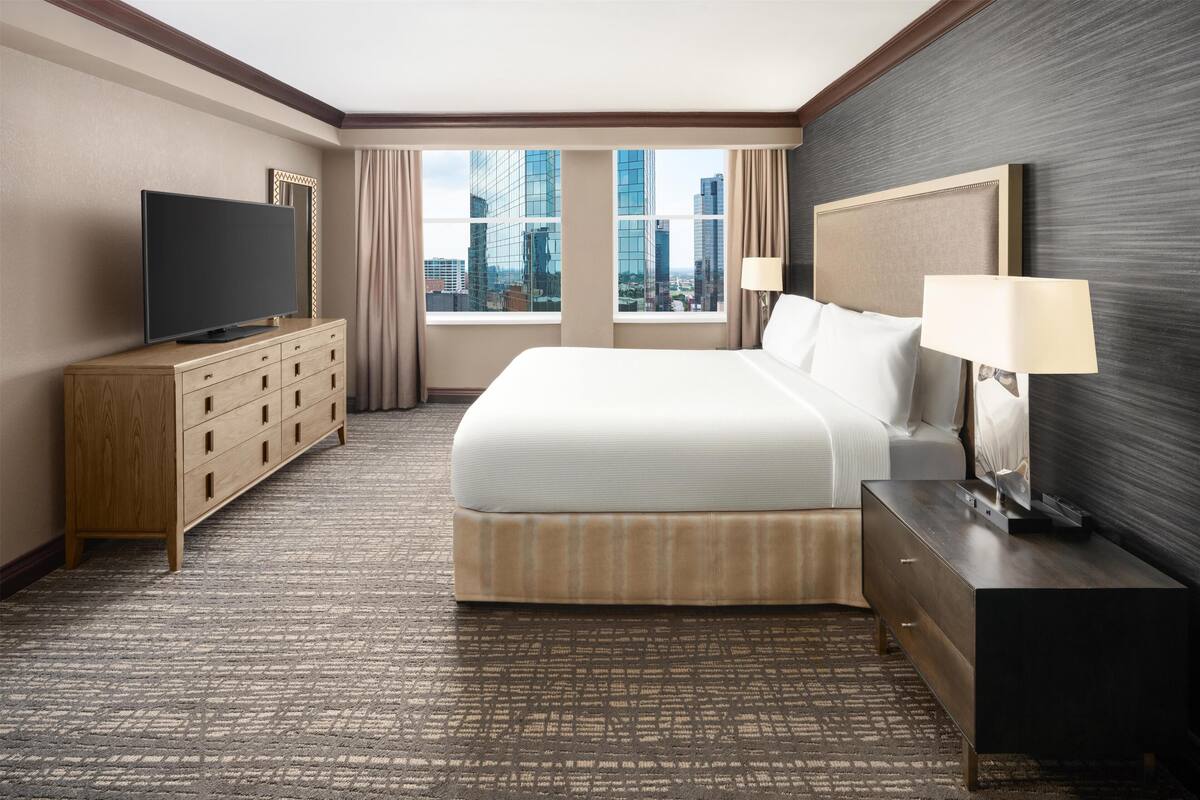 Suite, 1 Bedroom | View from room