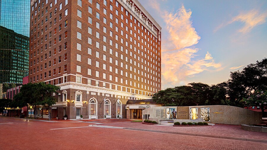 Hilton Fort Worth