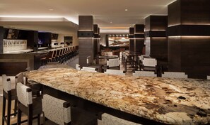 Bar (on property) - Hilton Fort Worth (Fort Worth)