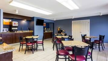 Sudah termasuk sarapan ala kontinental setiap hari