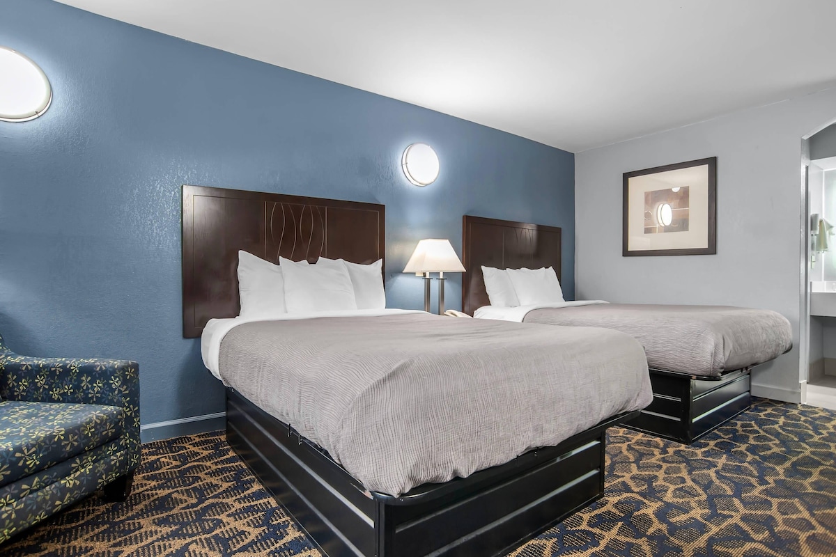 1 habitación, ropa de cama de alta calidad y escritorio