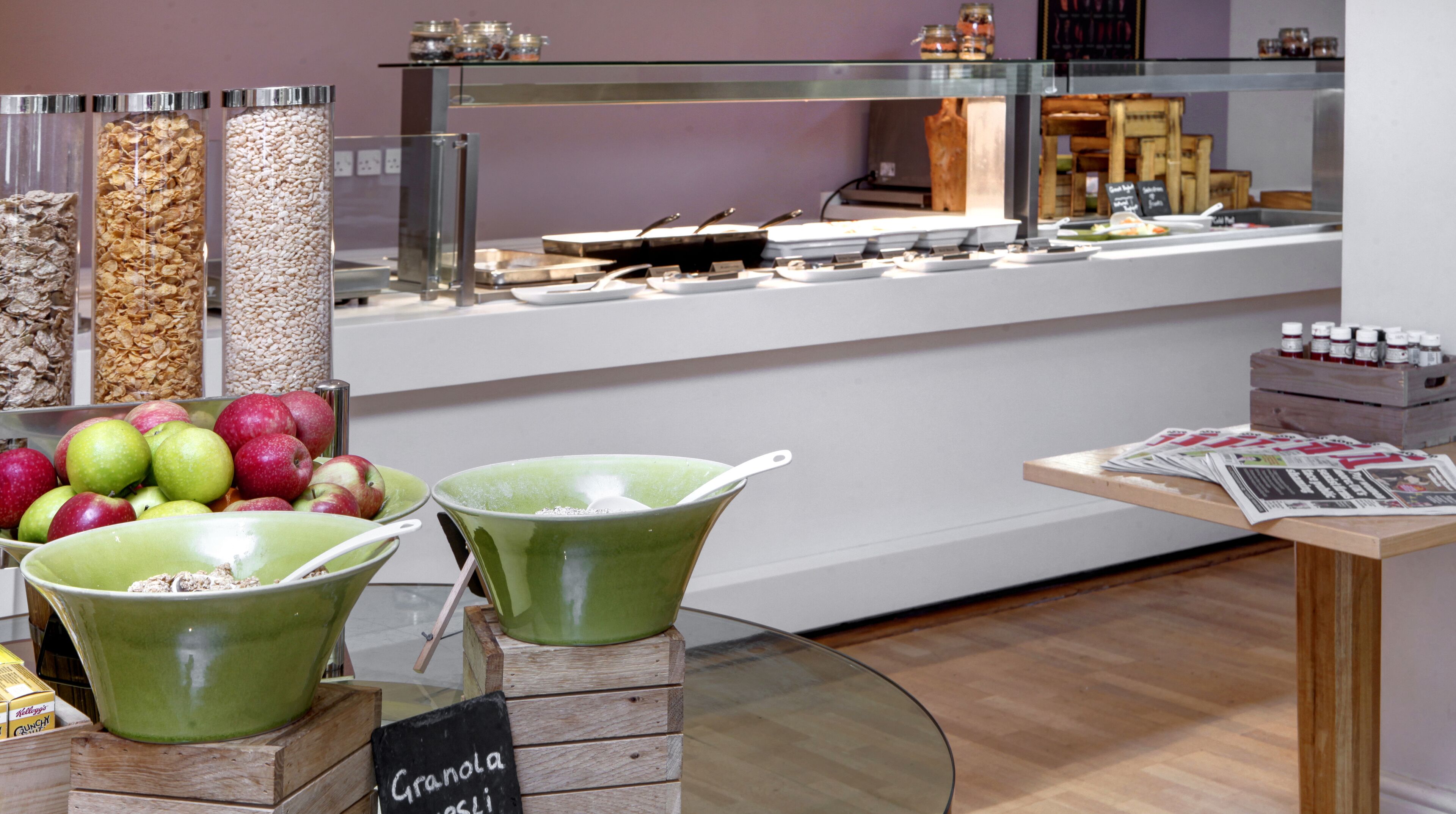 Daily English breakfast (GBP 16.95 per person)