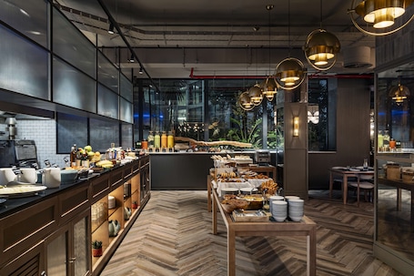 Daily buffet breakfast (EUR 25 per person)