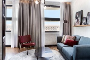 Suite, 1 Bedroom | Premium bedding, in-room safe, desk, soundproofing - Radisson RED Madrid (Madrid)