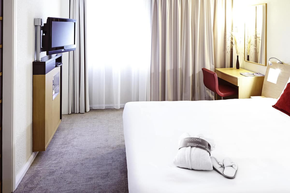 Suite, 1 King Bed