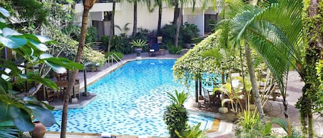 2 outdoor pools, pool umbrellas, sun loungers