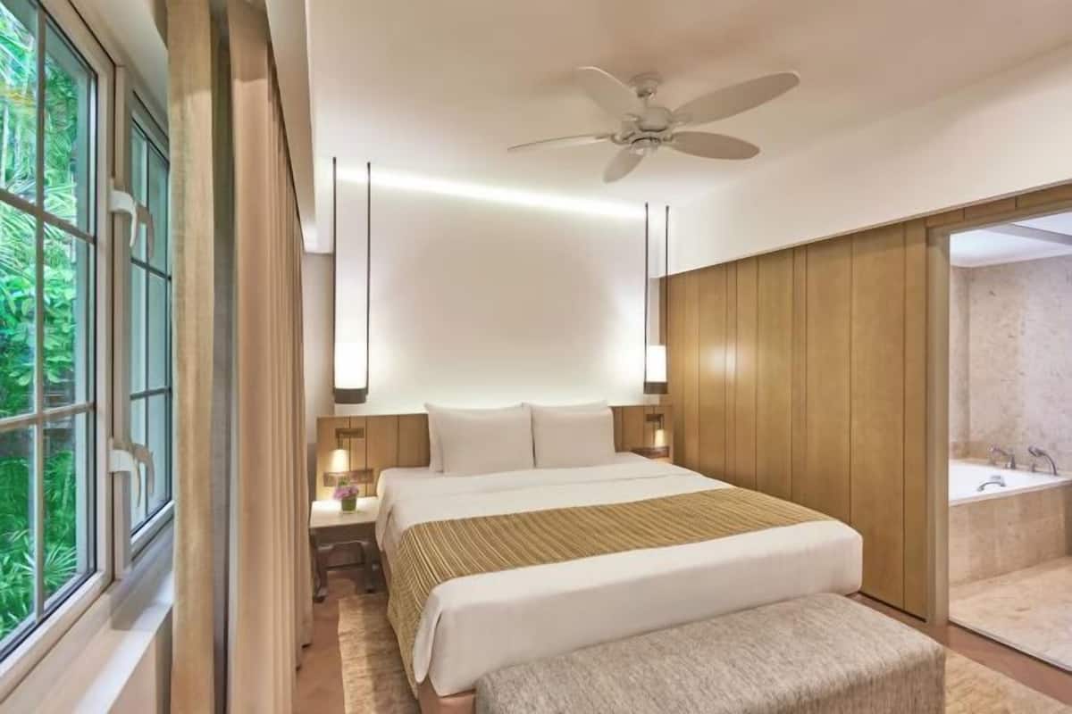 1 bedroom, in-room safe, desk, iron/ironing board