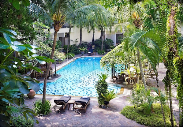 2 outdoor pools, pool umbrellas, sun loungers