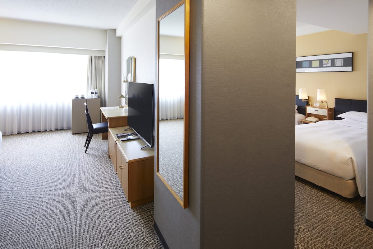 1 bedroom, in-room safe, desk, iron/ironing board