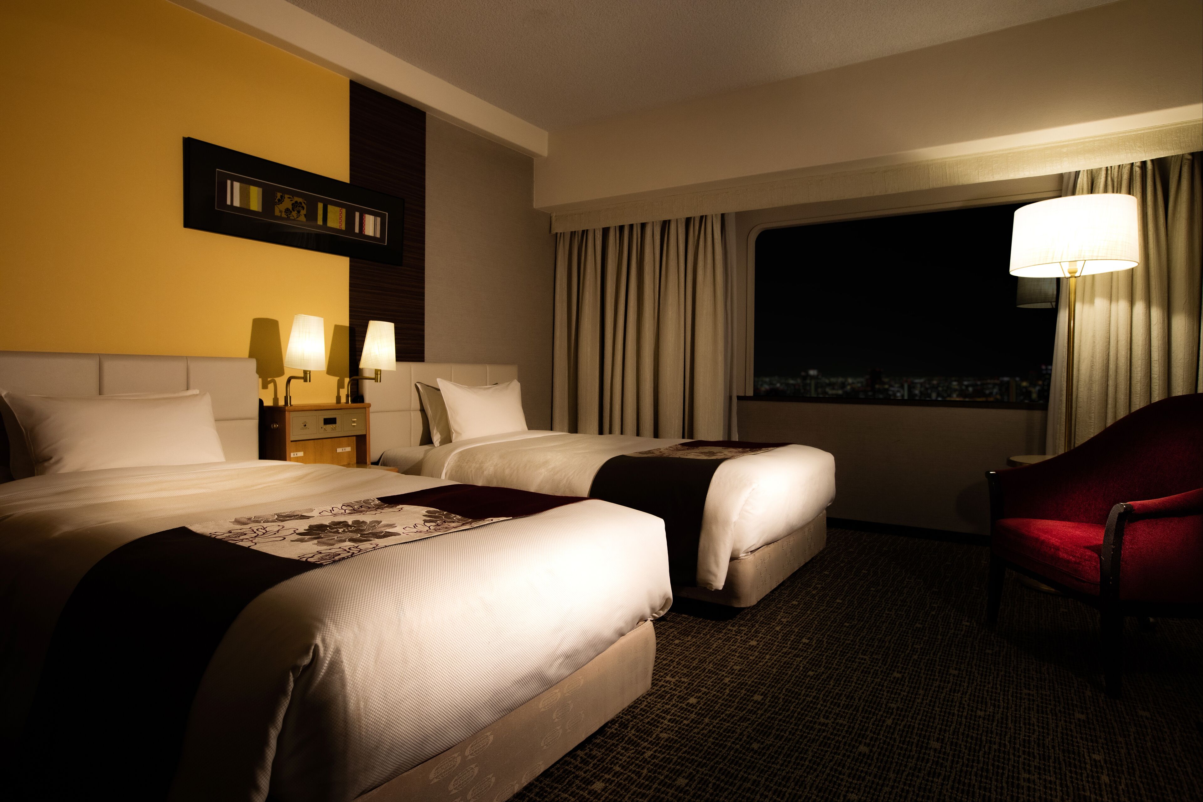 1 bedroom, in-room safe, desk, iron/ironing board