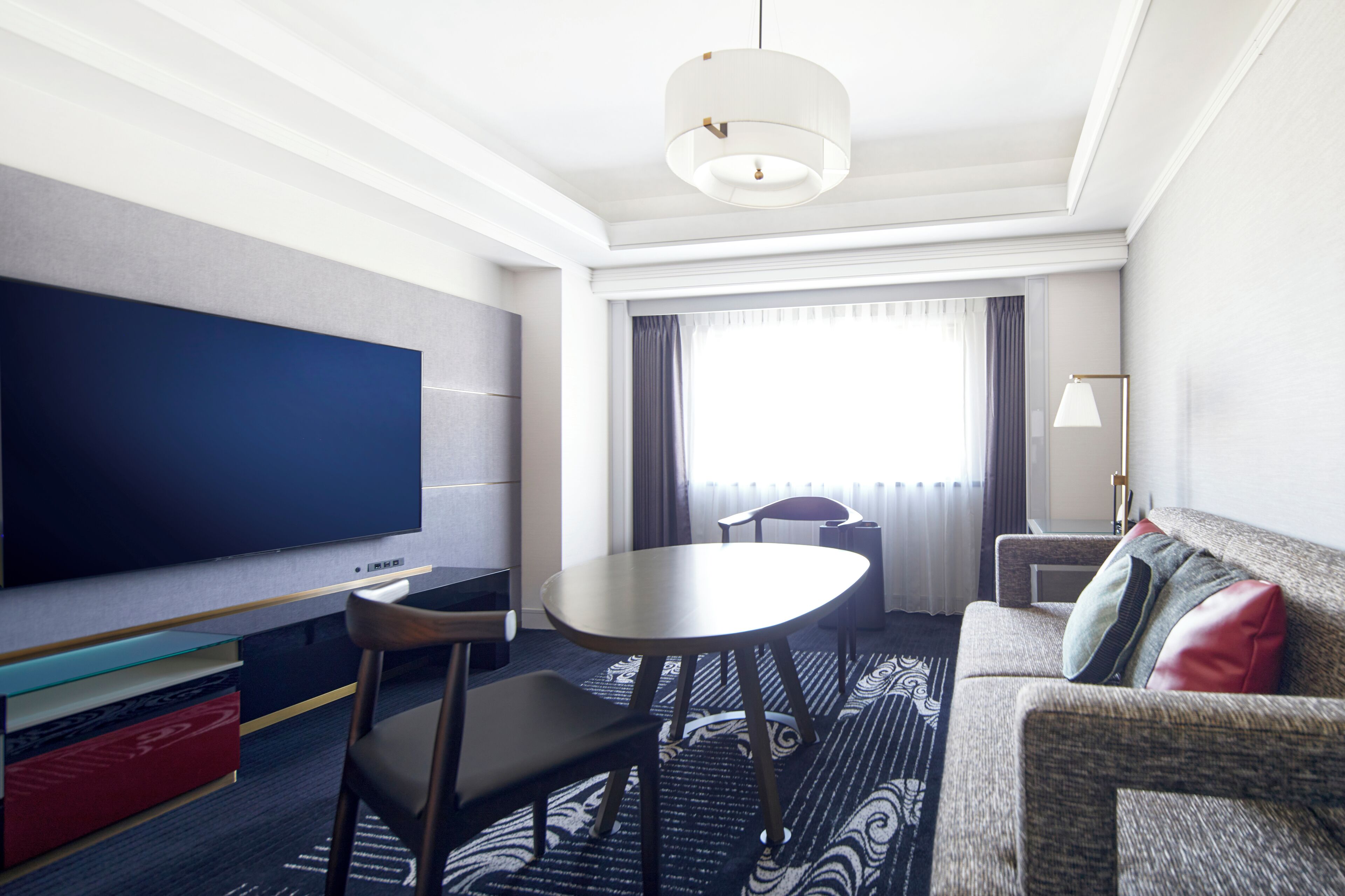 Corner Suite Double Room | Living area