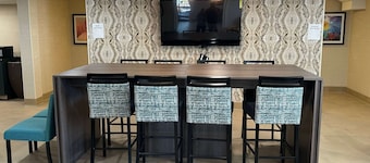 La Quinta Inn by Wyndham Albuquerque Airport