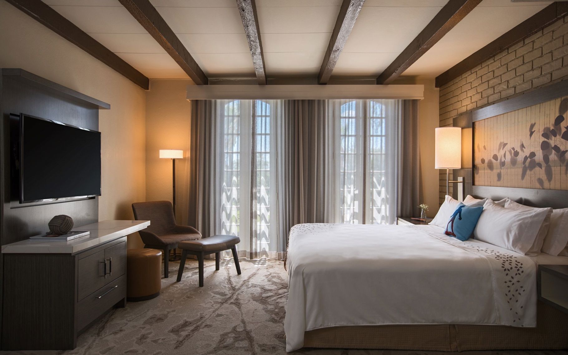 Premium bedding, pillowtop beds, in-room safe, desk