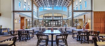 Embassy Suites by Hilton Detroit Metro Airport