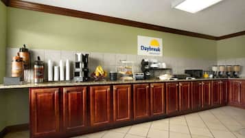 Sudah termasuk sarapan ala kontinental setiap hari